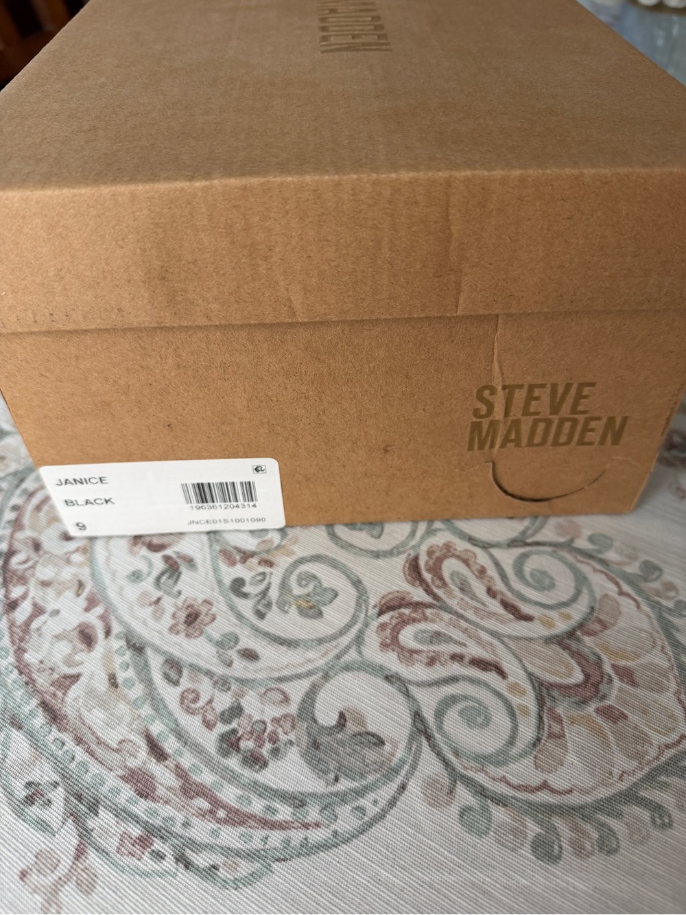 Steve Madden Black Dual-Strap Slingback Sandal - Picture 5 of 5
